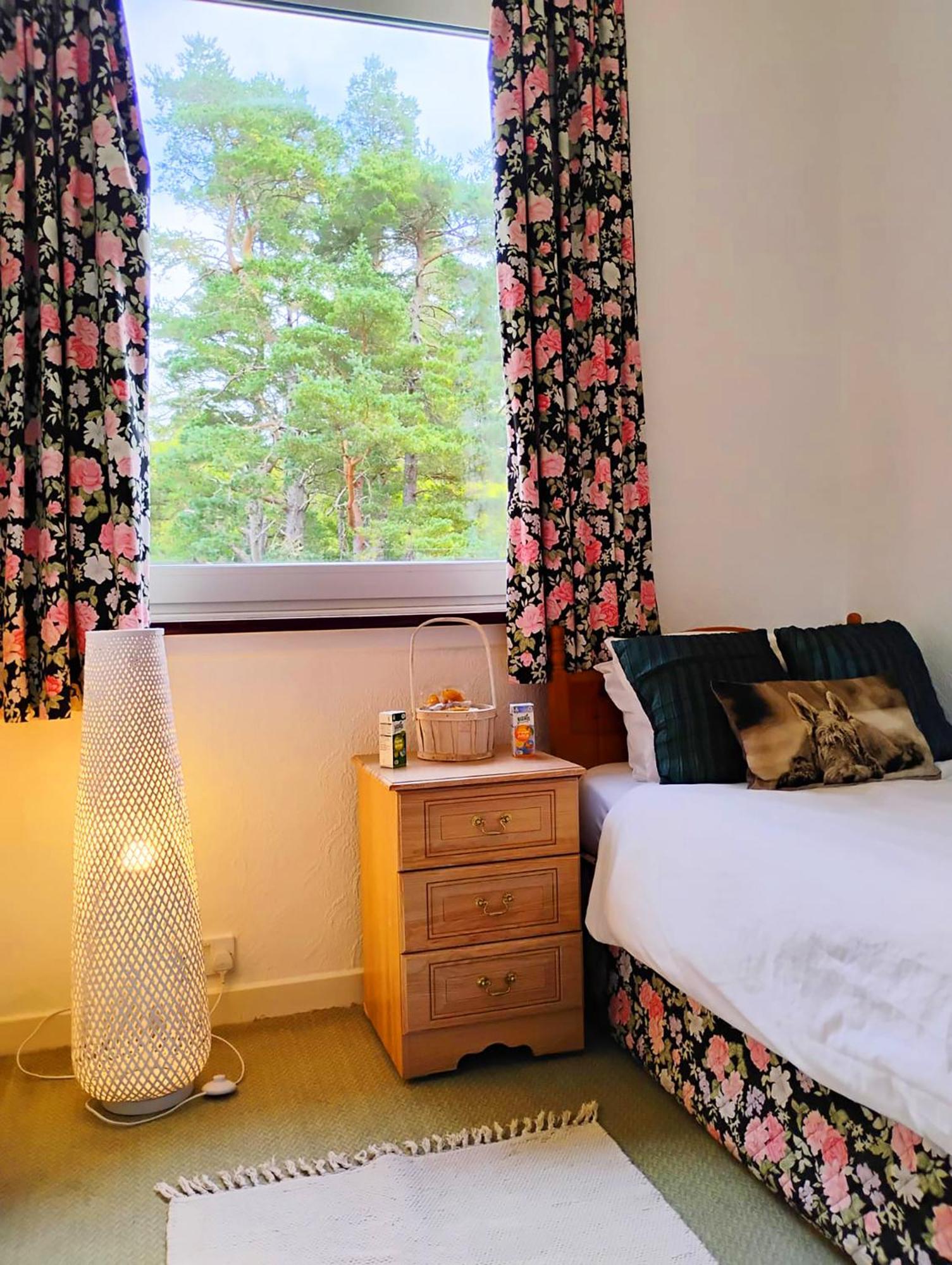 The Falls - Value Rooms At Aultnagar Estate レアーグ エクステリア 写真